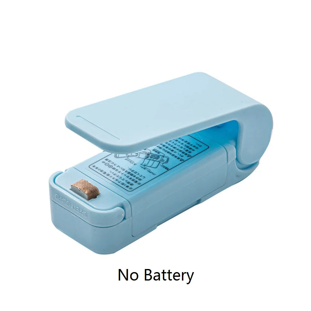 Small portable snack sealing machine, mini household, hand-pressed plastic bag, food preservation portable